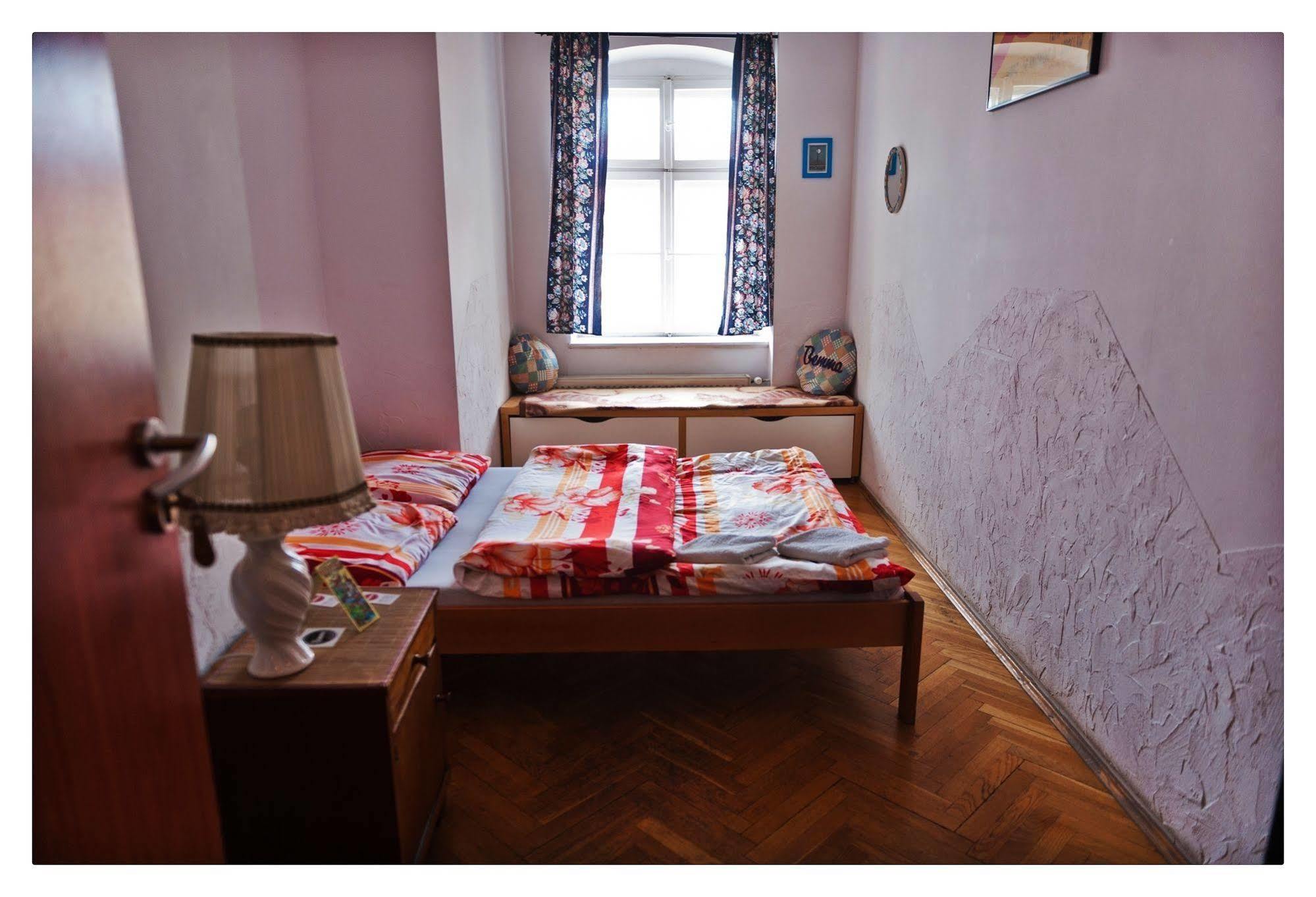 Hostel Bemma - Ozonowane Pokoje Wrocław Kültér fotó