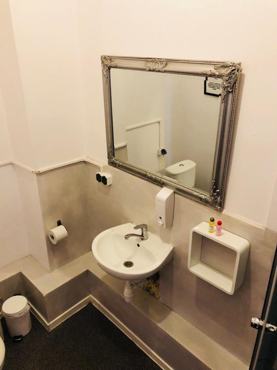 Hostel Bemma - Ozonowane Pokoje Wrocław Kültér fotó